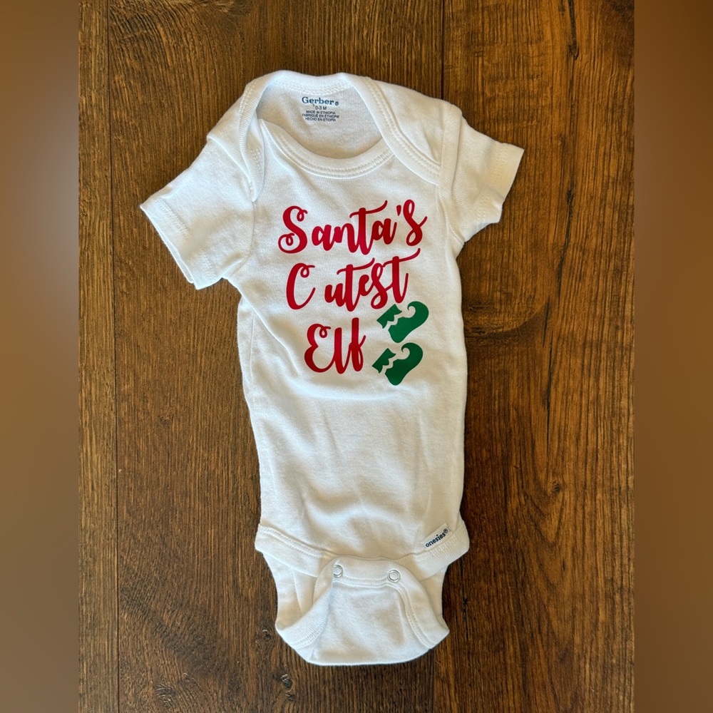 ✨4/$15✨ Santa’s Cutest Elf Baby Onesie Gerber Size Various